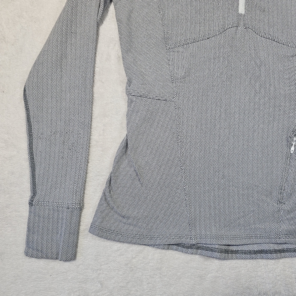 Lululemon Kanto Catch Me 1/2 Zip Heathered Herringbone Gray White LS Top Sz 8 - Picture 3 of 11